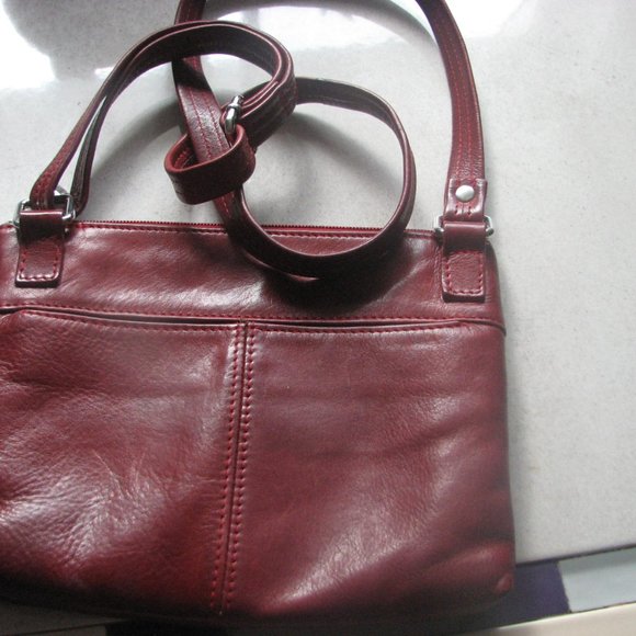 JOANEL LEATHER PURSE - Picture 2 of 3